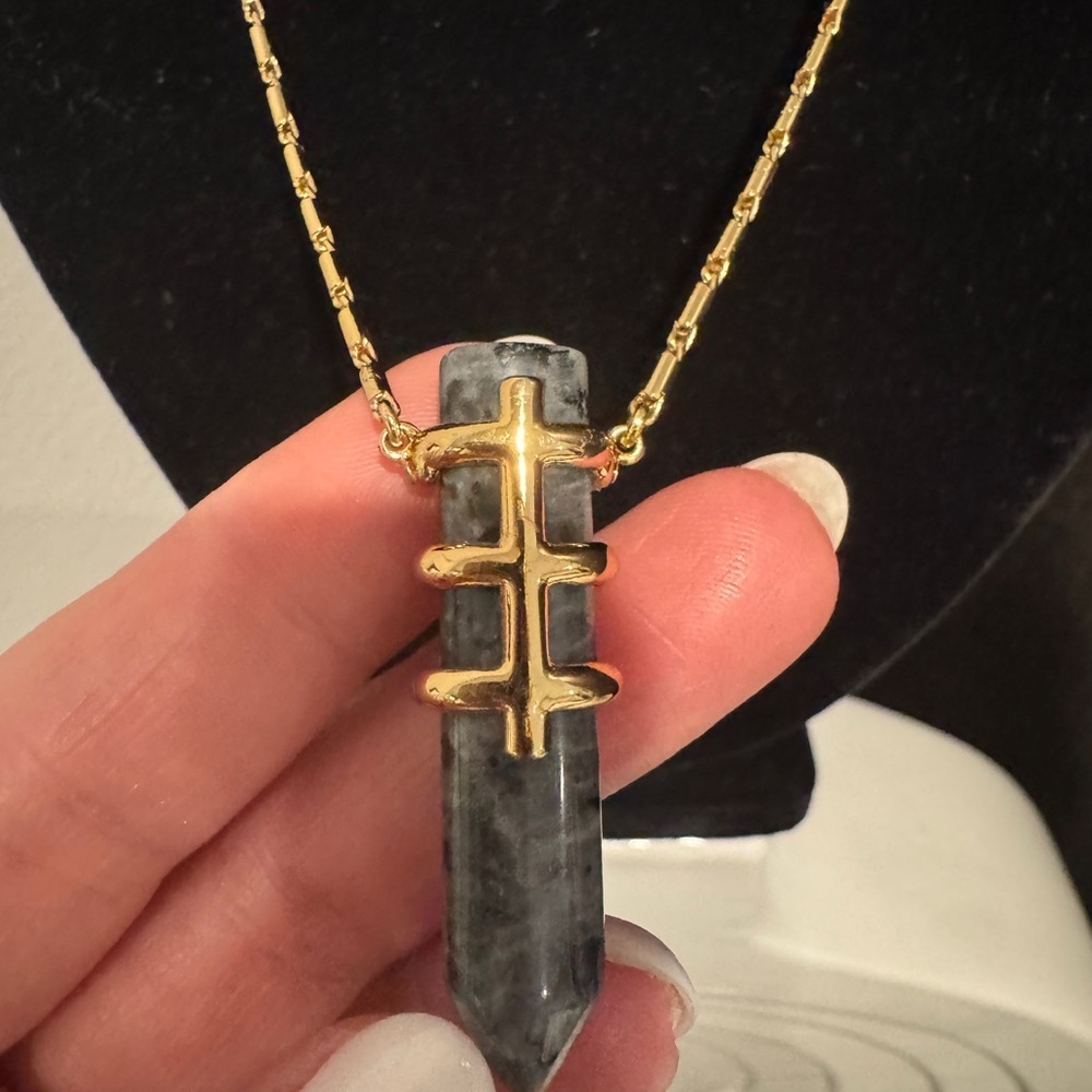 Stella & Dot Gold Necklace with Gray Pendant - Picture 4 of 4